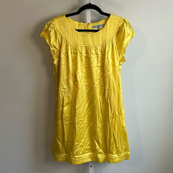 ANTONIO MELANI Dresses & Skirts - Antonio Melani Yellow Short Sleeve Mini Dress